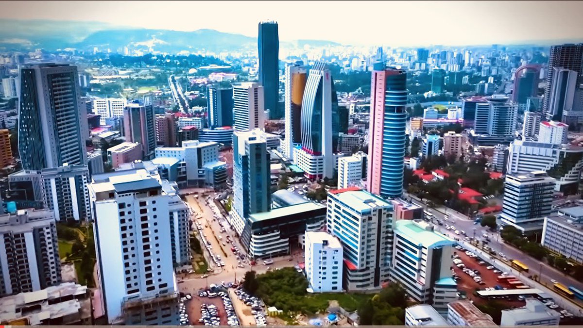 DhaGadaa's tweet photo. This is not Singapore, New York in USA, or Beijing in China.

This is paradise in Addis Ababa, Ethiopia 🇪🇹, Africa. https://t.co/qQtcqM32FS