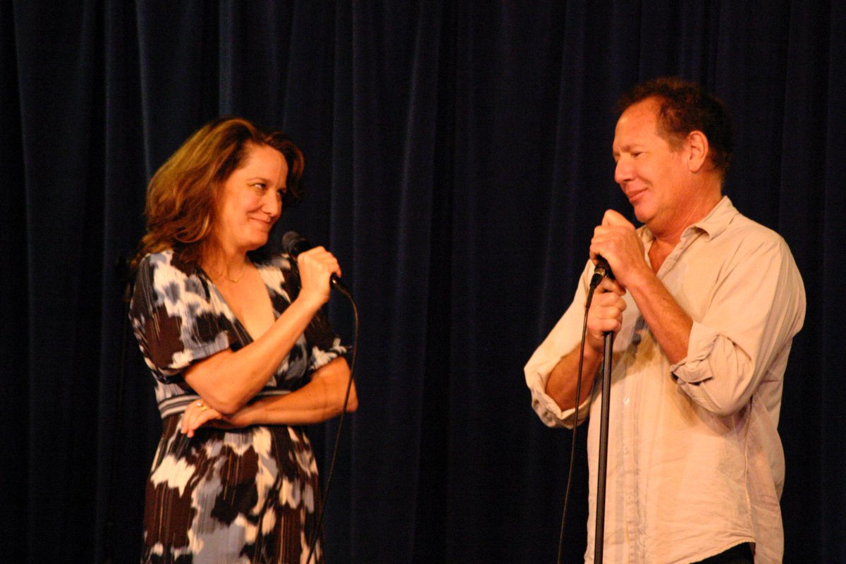 Kelly Carlin-McCall tweet media