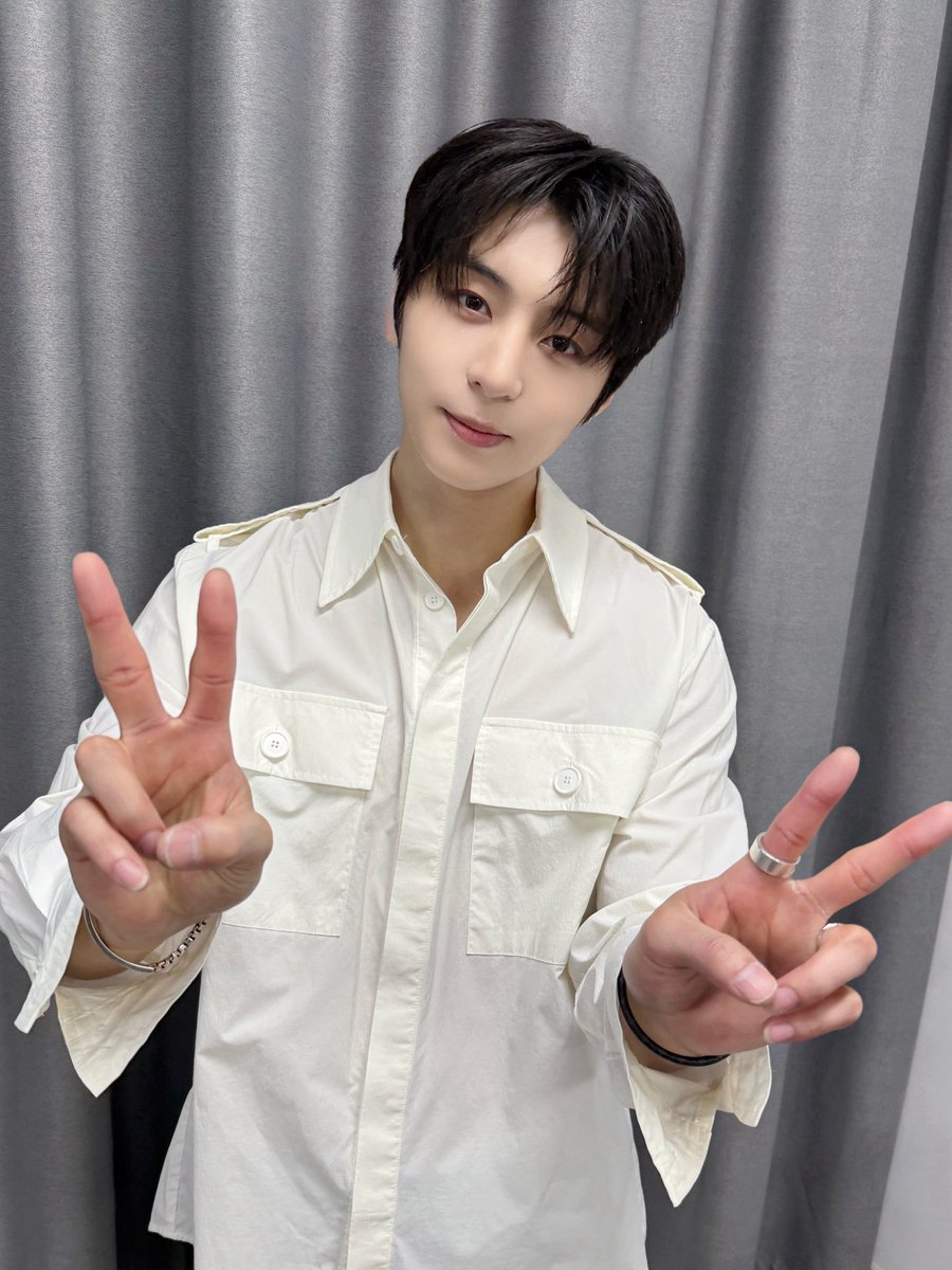 sungyoon's tweet photo. [📸] 260321 
FAN MEETING in HANGZHOU 완료✔️

오늘 하루 니스 분들과 함께 할 수 있어서
너무 행복한 시간이었어요 💗
또 올게요 !! 我爱你 🫶 https://t.co/PId8ZuNXiA