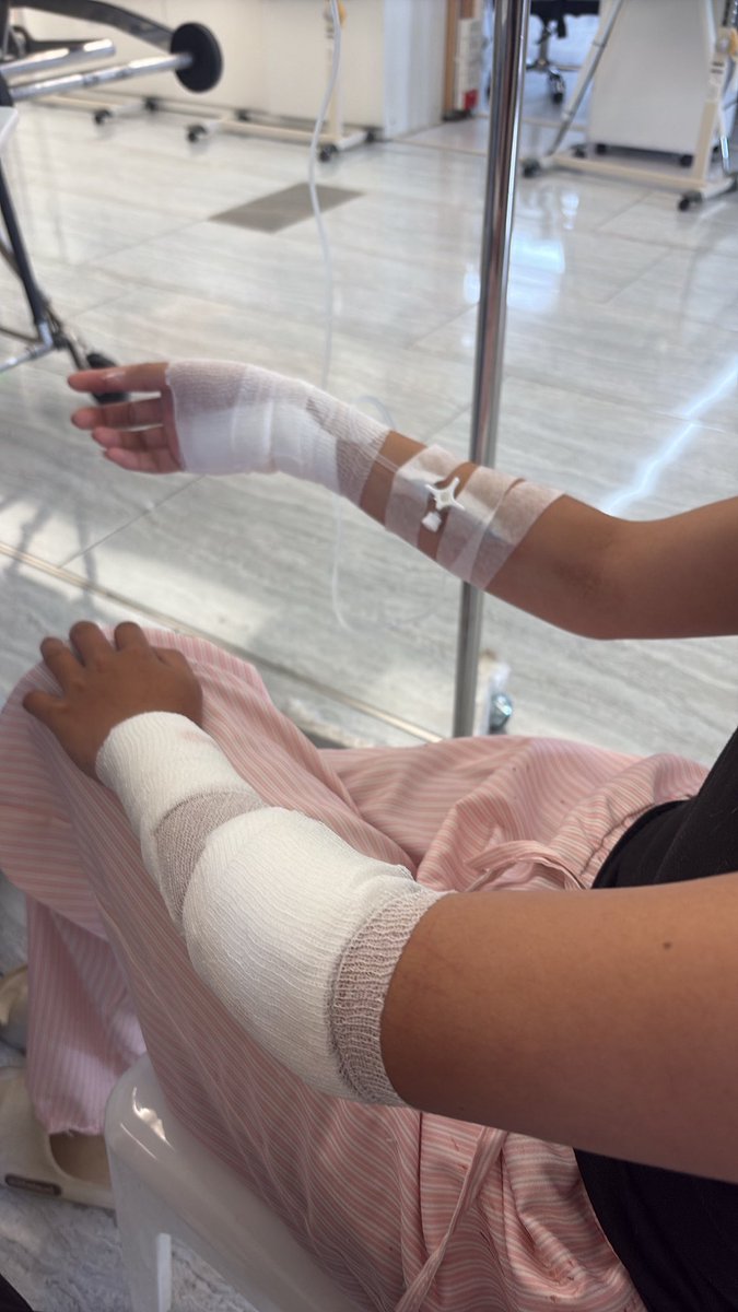 𝐀♡︎ tweet media