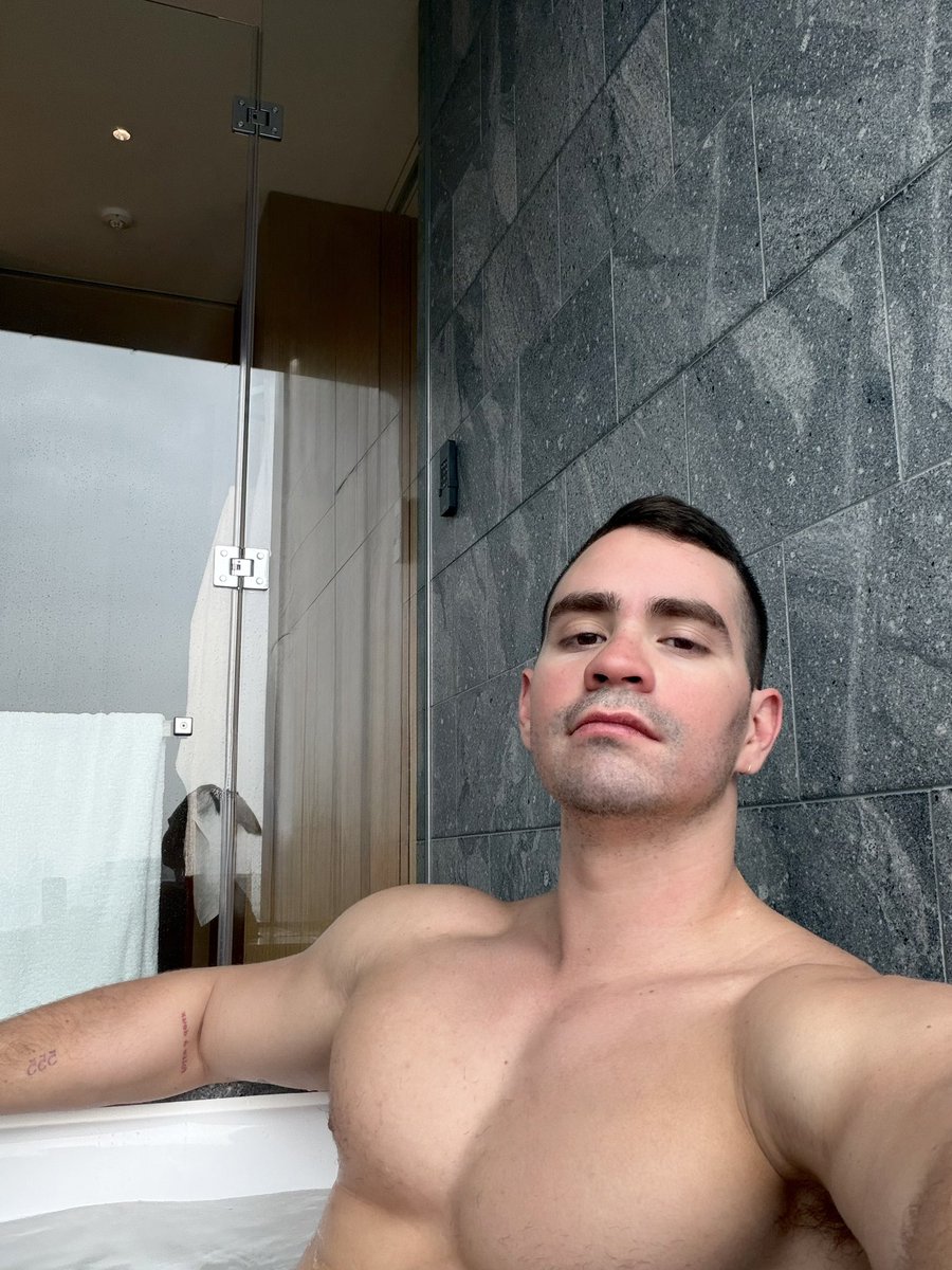 Hispanic! at the disco tweet media