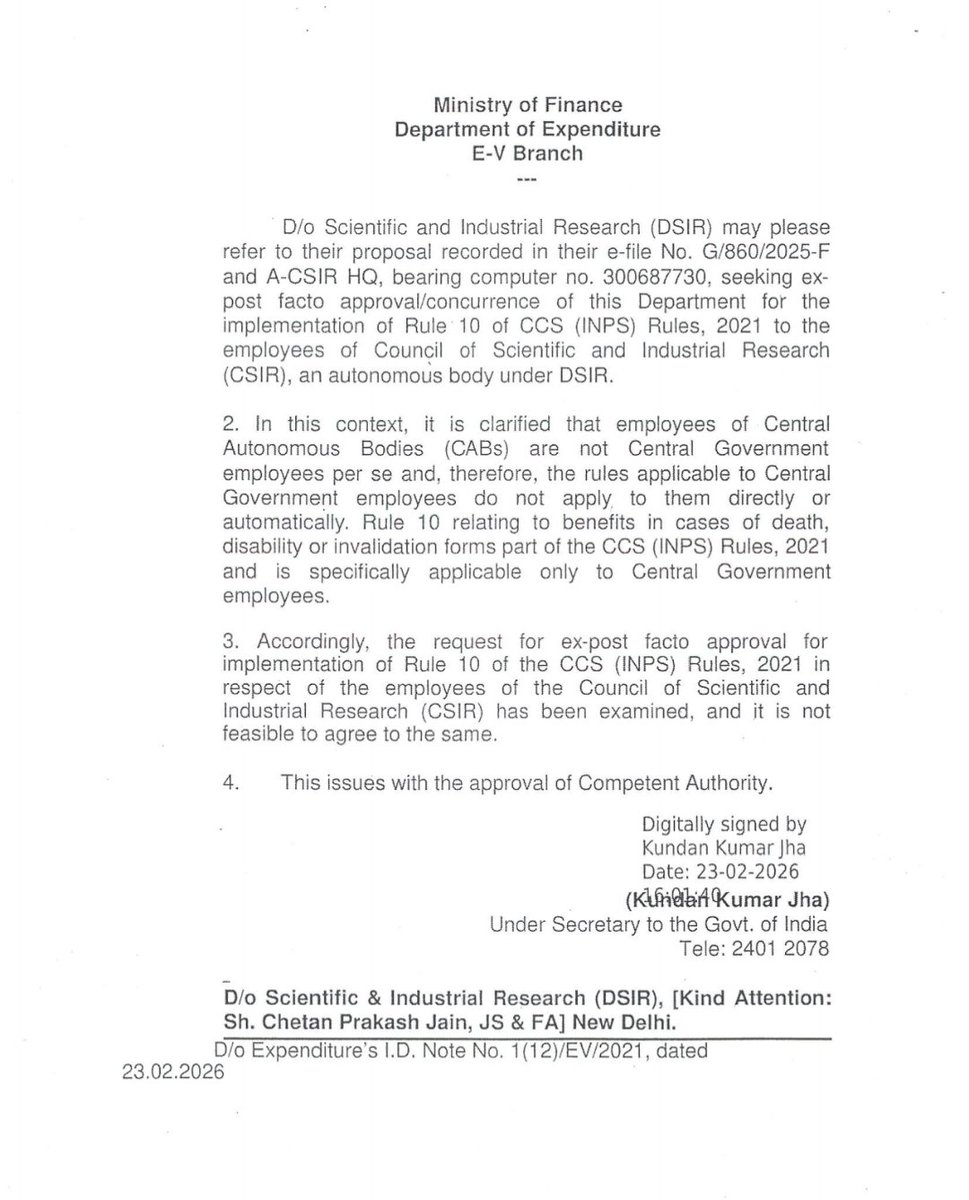 ManjeetIMOPS's tweet image. #CSIR, जो कि एक केंद्रीय ऑटोनॉमस बॉडी है, ने फिर एक पत्र जारी करके अपने #NPS कर्मचारियों पर डेथ या डिसेबिलिटी के मामलों में #OPS के विकल्प को न दे पाने की अपनी असमर्थता को स्पष्ट कर दिया है जो आज के समय में माननीय @narendramodi जी के विशाल सपने #एकभारत_श्रेष्ठभारत की खुली तौहीन