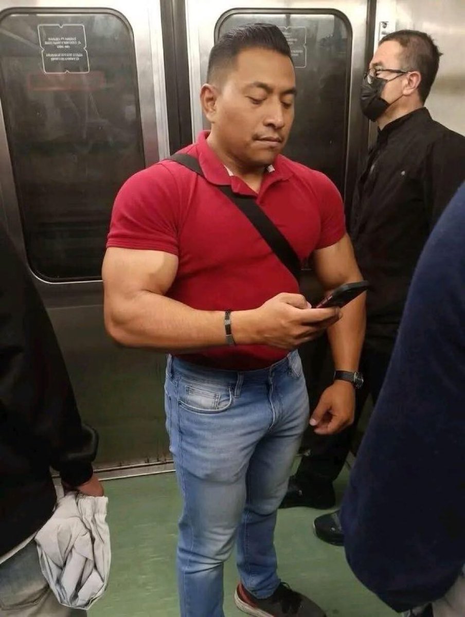 Qué hago me mato tweet media