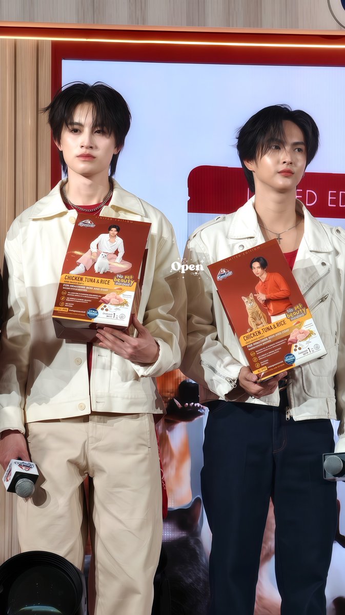 Open 🩵🐬✨💫🤏 tweet media