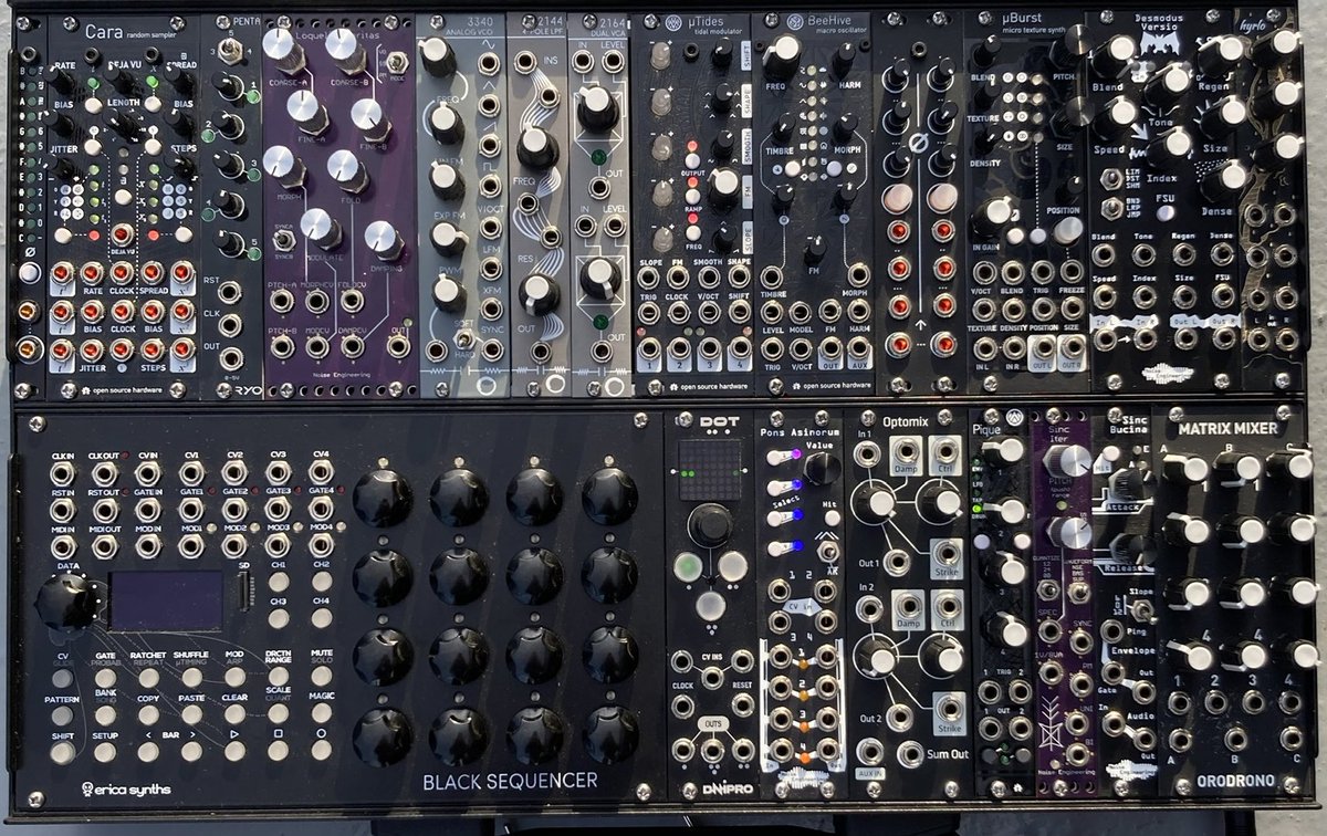 赤い人@Z_Hyper tweet media