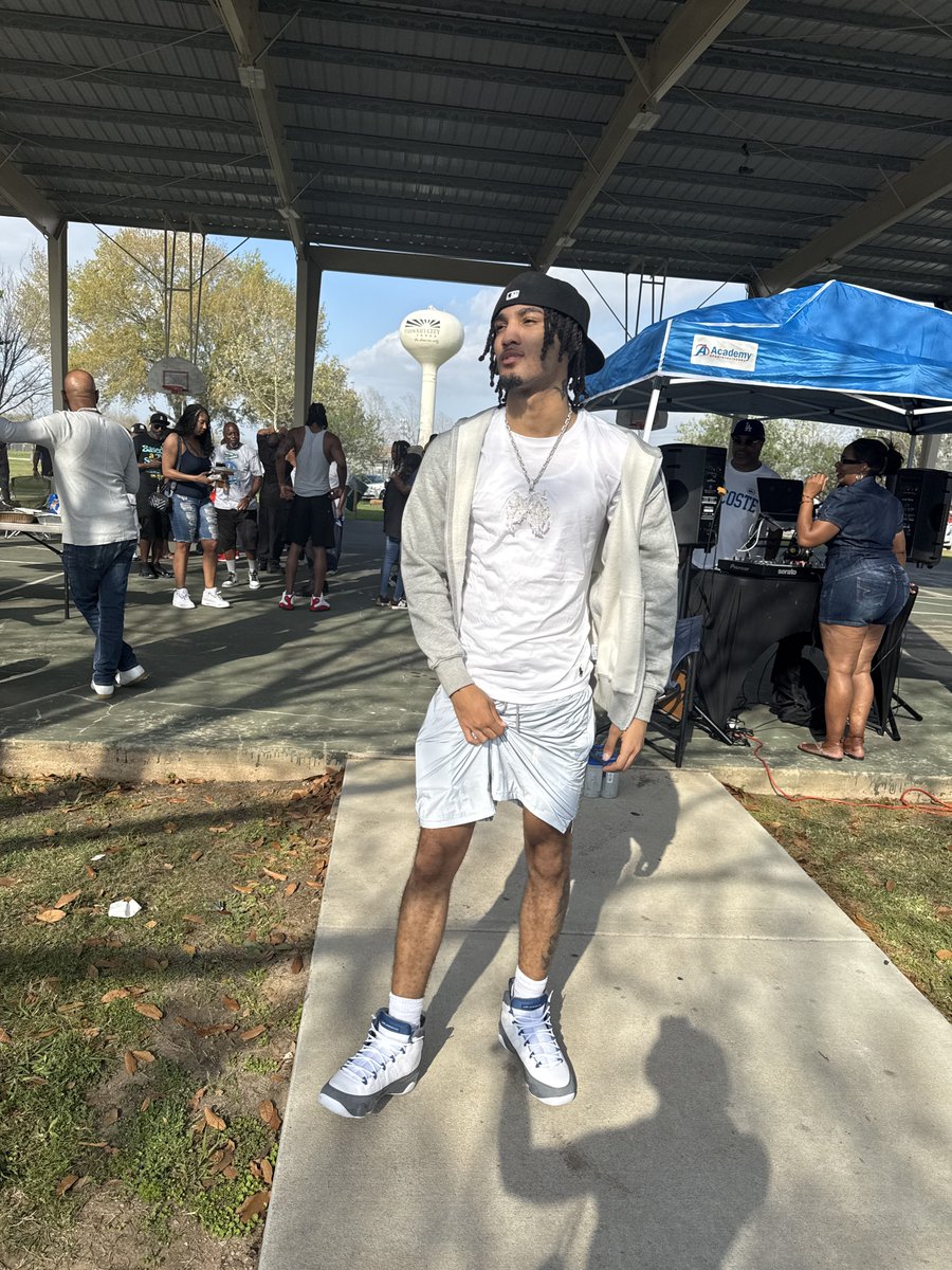 jamil⭐️ tweet media