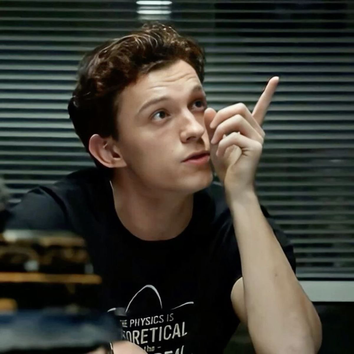 ␥ logan ⚟ tweet media