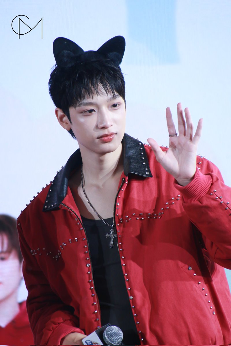 CM2 CONNECT tweet media