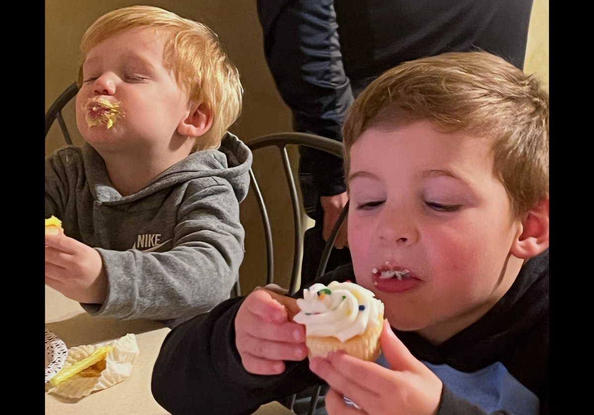 Quaker Lane tweet media