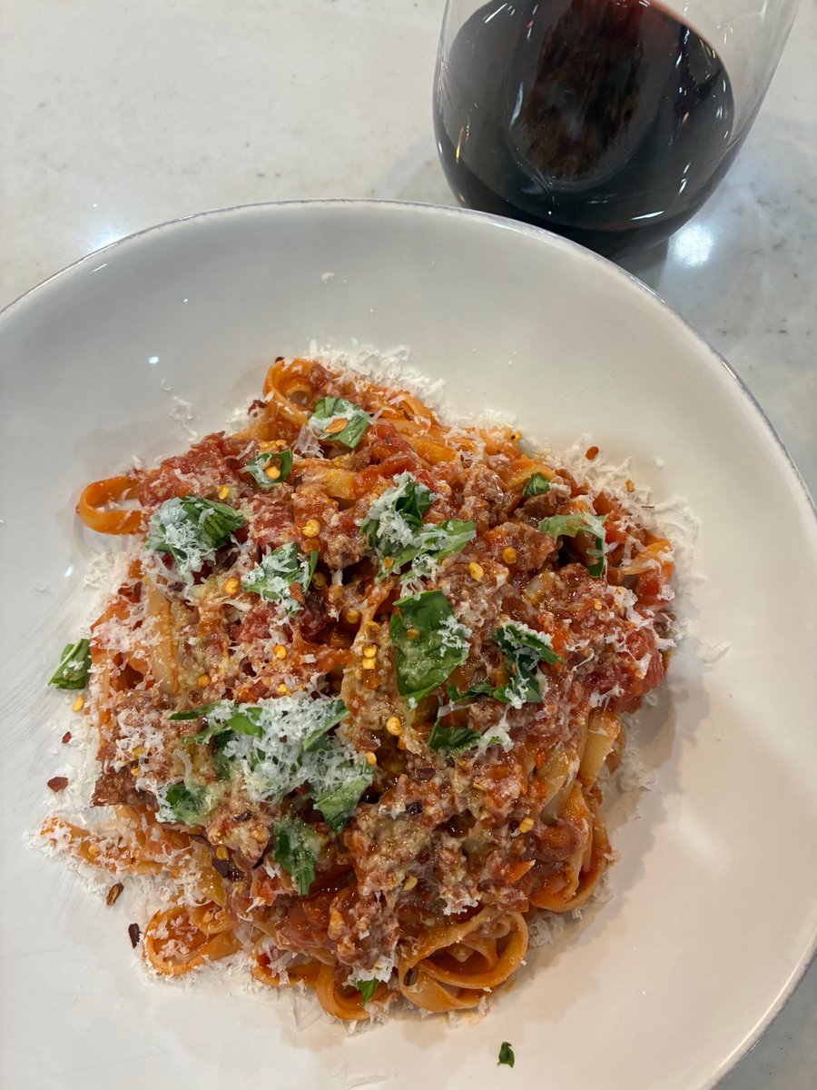 Mike Umbro 🪃 tweet media