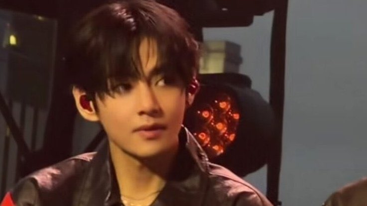 “taekook are the same person with different names”