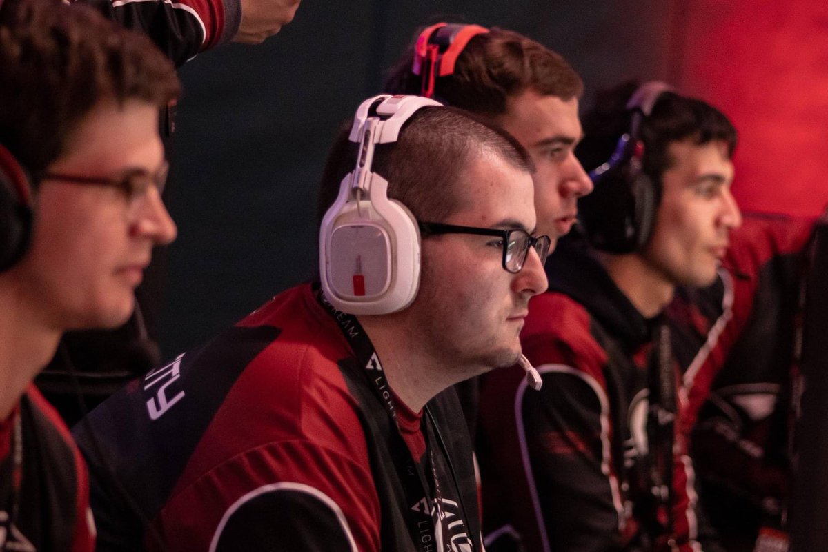 Austin 🖤 tweet media