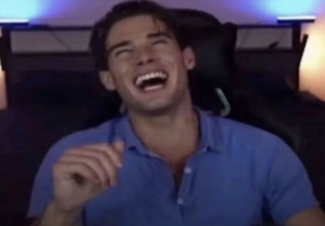 Mr. White tweet media