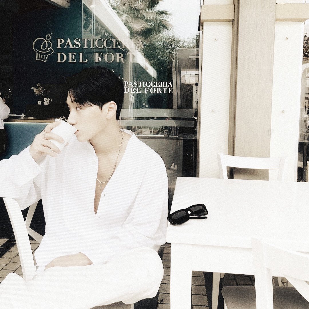 𝚒𝚗𝚔 ᯇ 𝚜𝚝𝚊𝚒𝚗𝚎𝚍. 🦢‌ࣳ 𖧧 tweet media