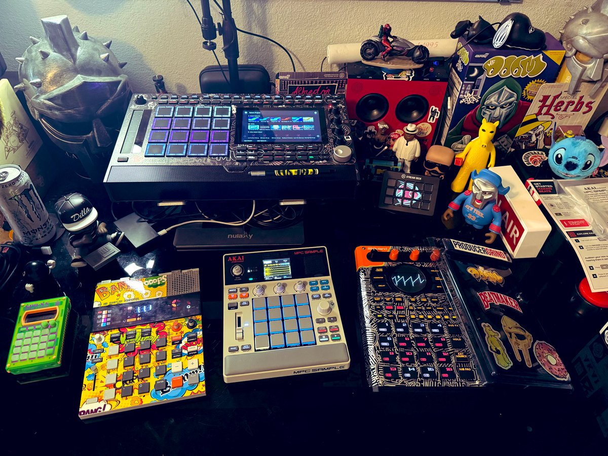 DBGraphic's tweet photo. Got an MPC Sample ready. More sampling stuff coming soon. Keep watching! #mpcsample #mpc #akai https://t.co/ChcfhwszF9