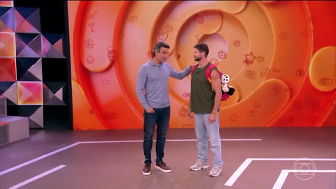 UpdateCharts tweet media