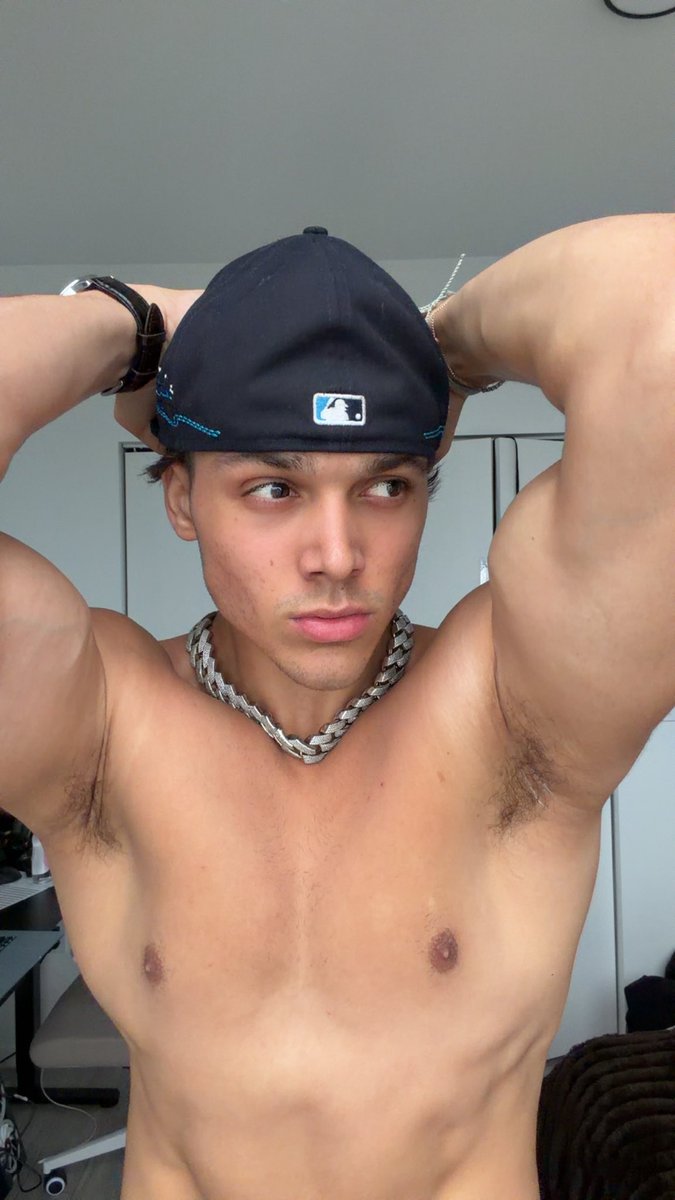 Master Ben tweet media