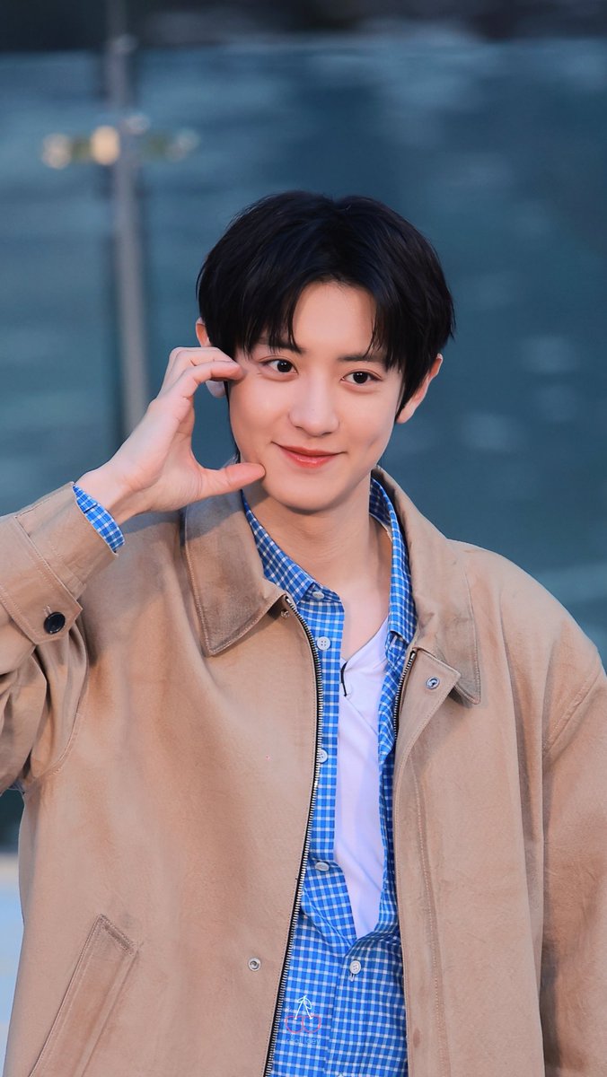 real__loey tweet media