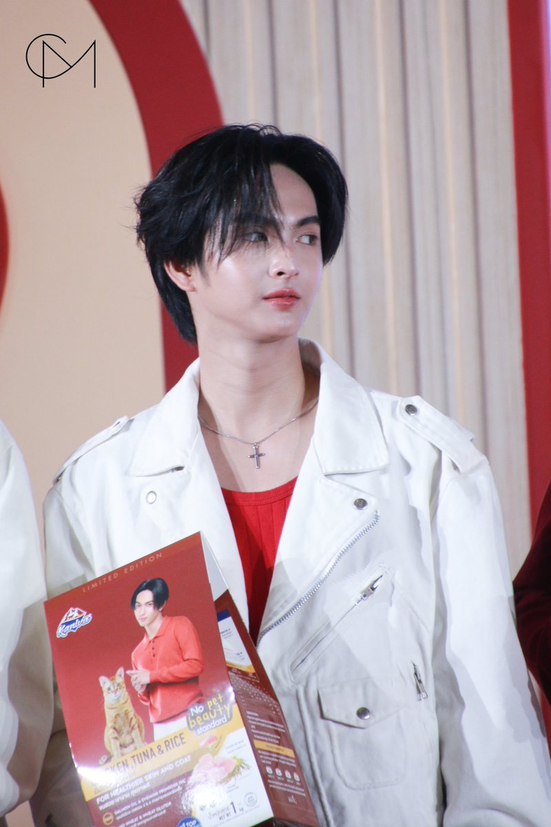 CM2 CONNECT tweet media