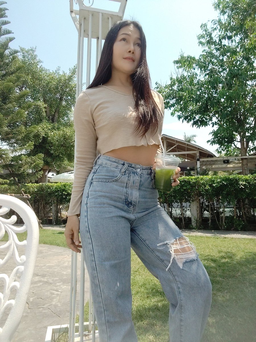 nmnoey78's tweet photo. ก่อนจะเมษาขอเข้าตาเธอก่อนได้ไหม☺🤣🤣
#บ่อวิน #สะพานสี่ #ปลวกแดง https://t.co/7rZ3ZOYslv