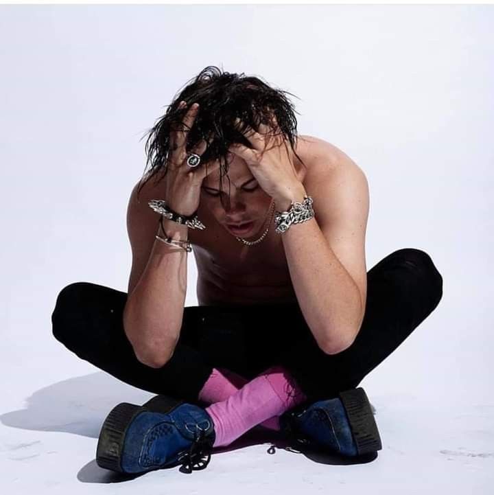 |-/NeønPetCheetahTrench|-/ tweet media