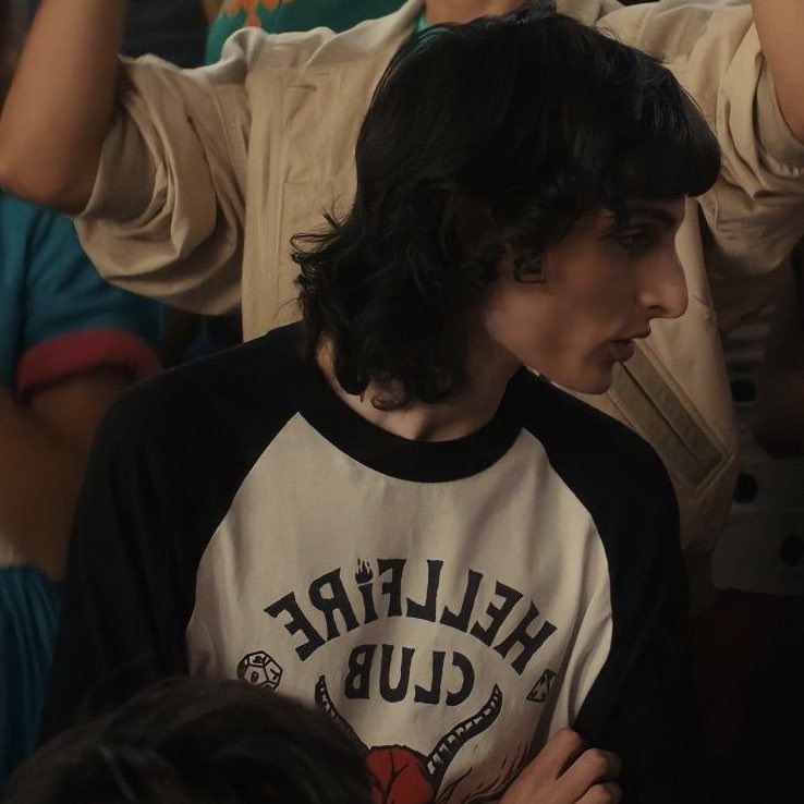 car ⭑.ᐟ tweet media