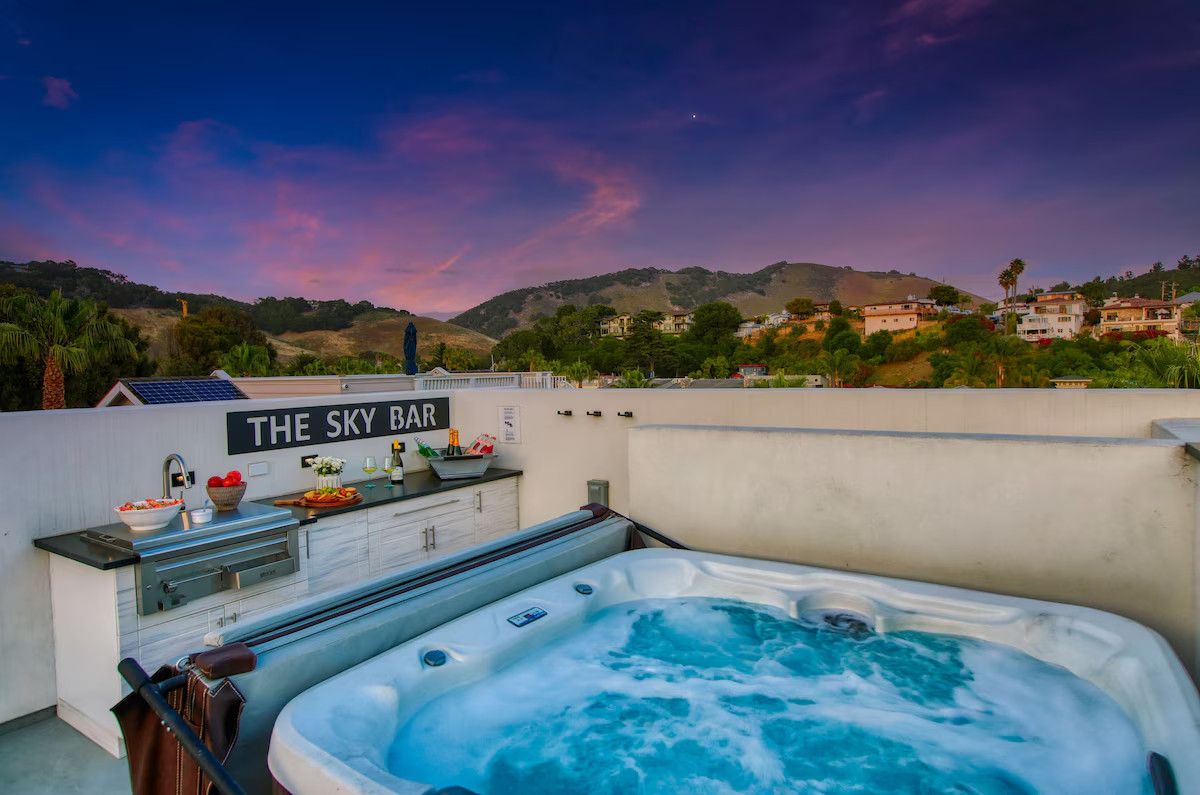 Cobbos Beach House tweet media