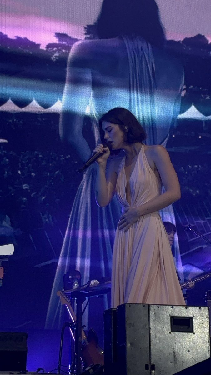 claire 💌 tweet media