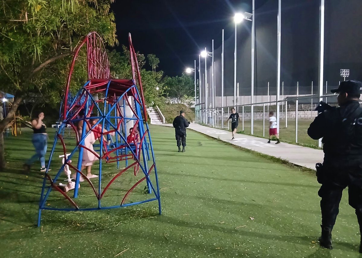 PNC El Salvador tweet media