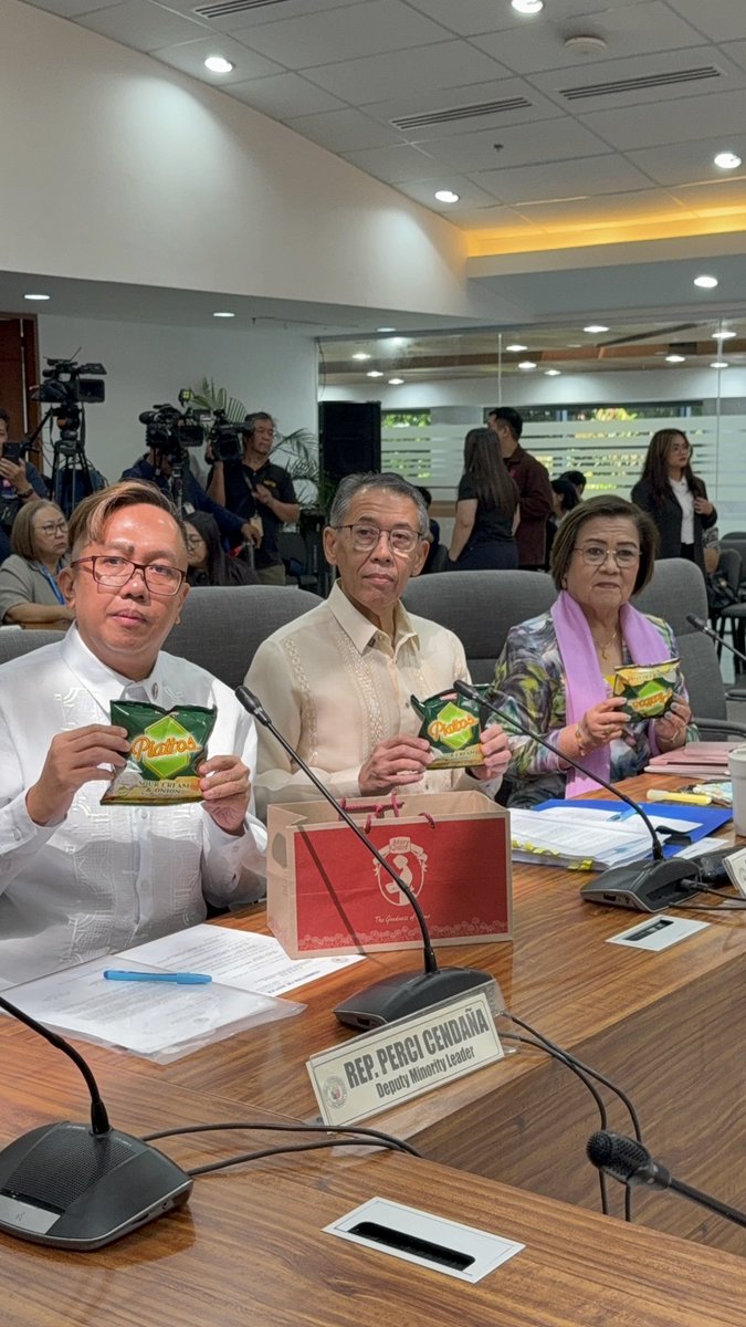 Marianne Enriquez tweet media