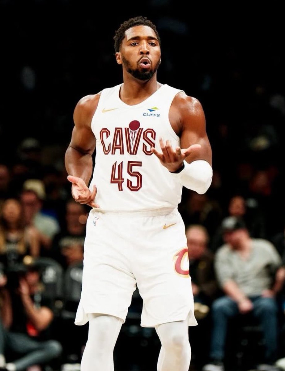 Hoop Central tweet media