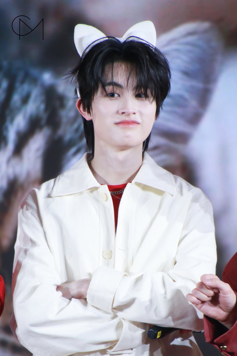 CM2 CONNECT tweet media