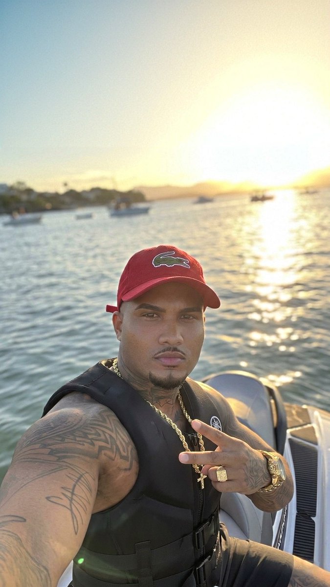 Carlos Henrique 👑 tweet media