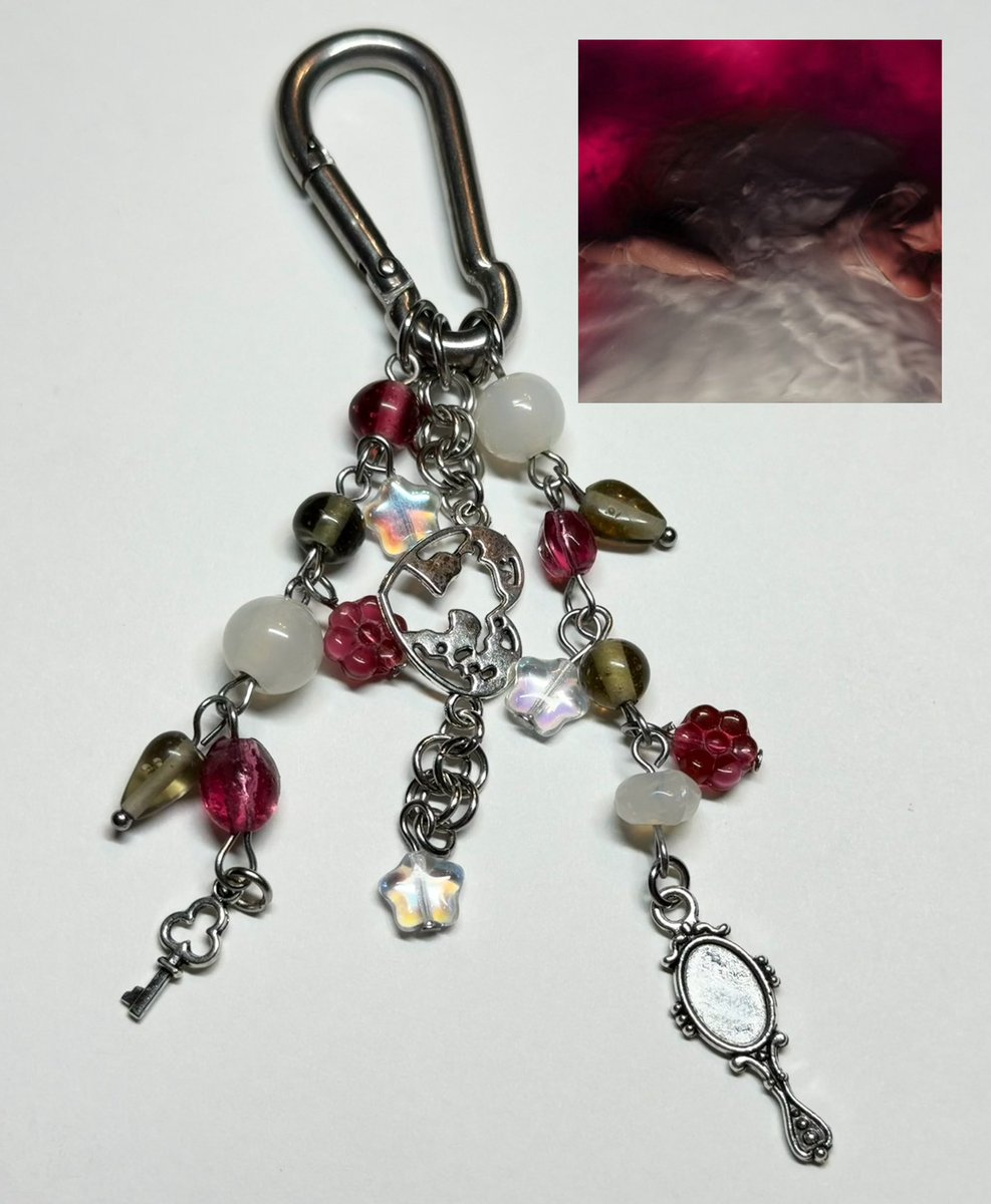 jacqui 💡🍓🪩 tweet media