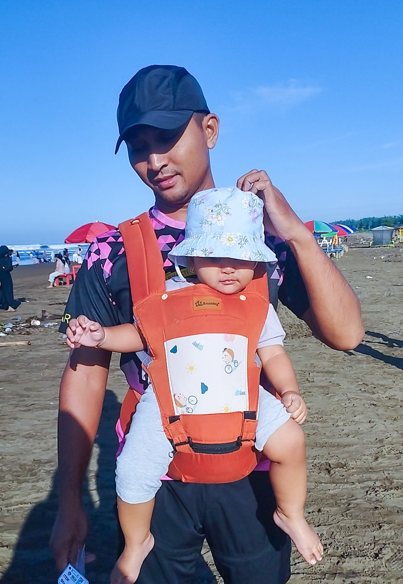 Lindeaee's tweet photo. Mandatory after eid, beach time. 🏝️🌊
 allahumma Barik https://t.co/M6IdQYG34X