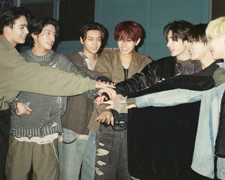 heevan | enhypen is 7 tweet media