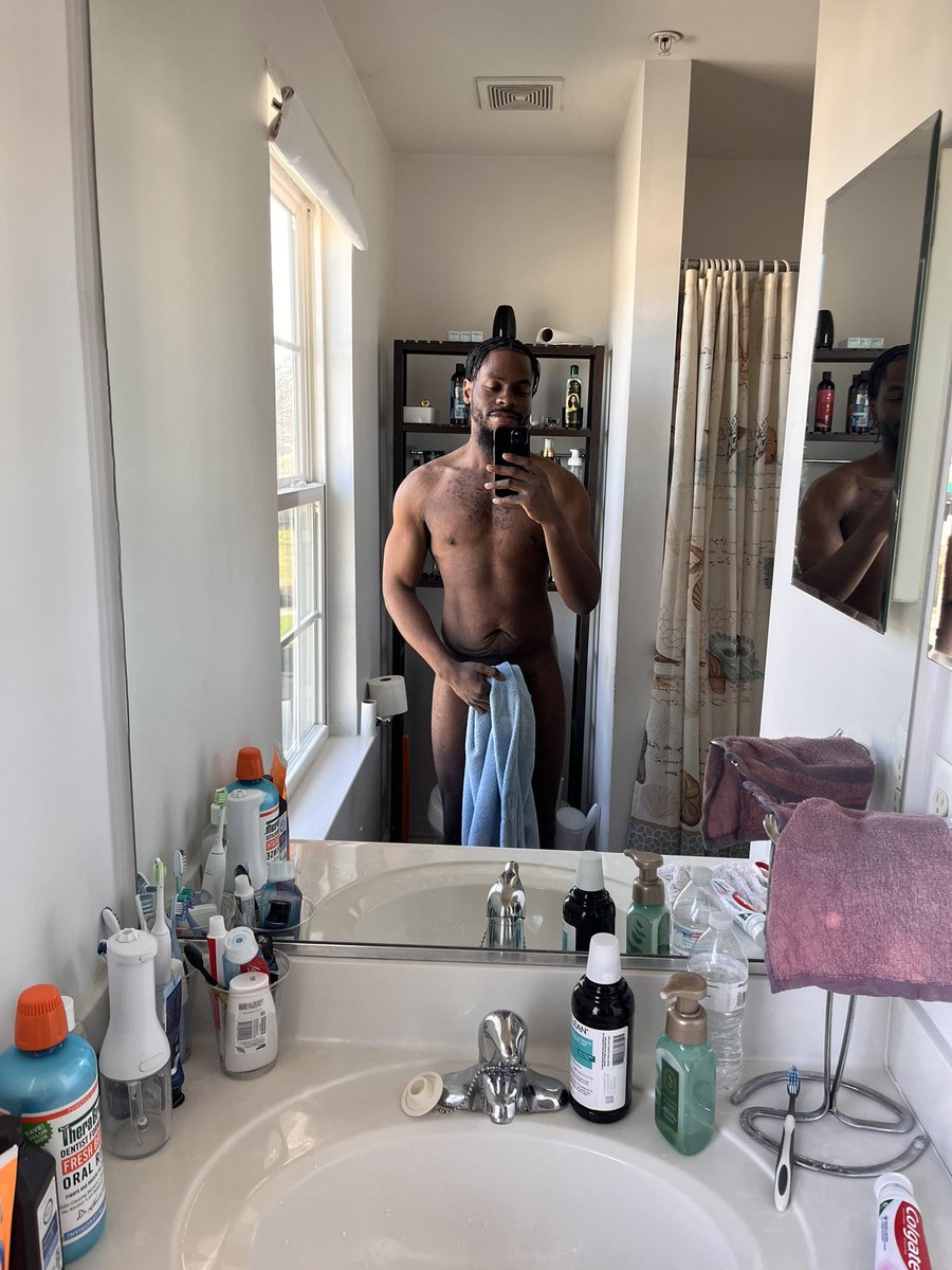 Thankful for cheeks 🥺 tweet media