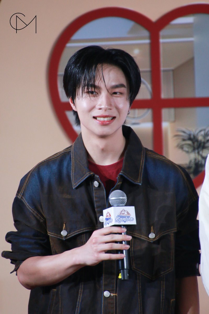 CM2 CONNECT tweet media