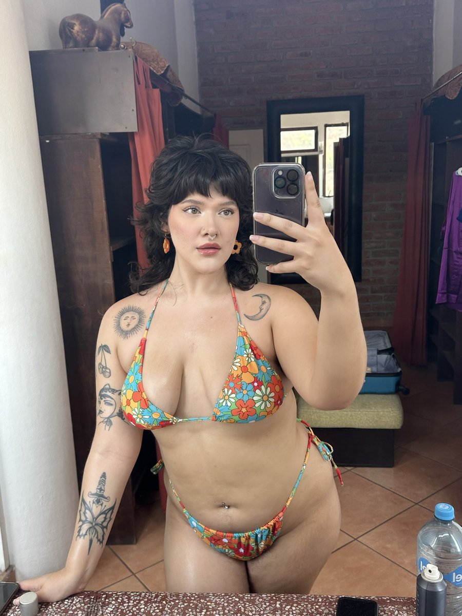 Cherry Velora tweet media