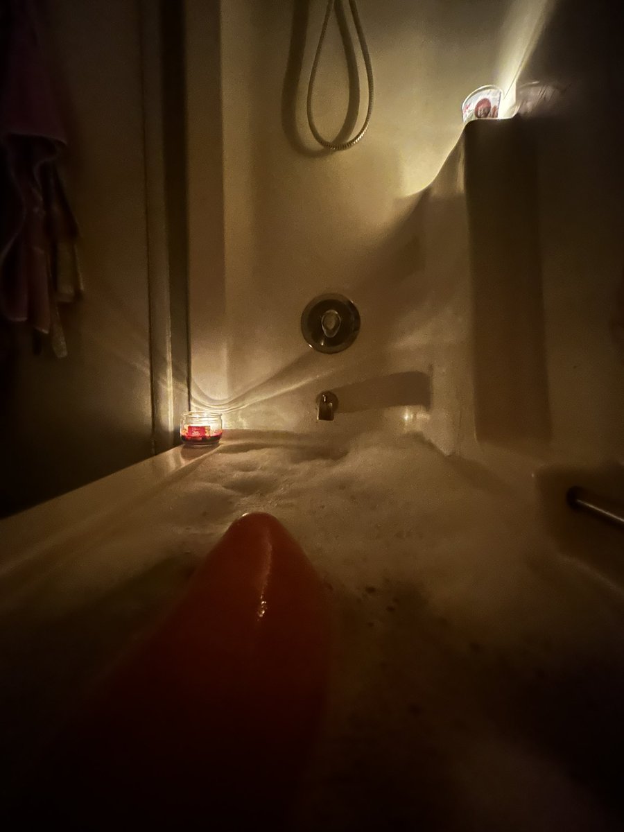 Everyones Fav Mom 💋 tweet media