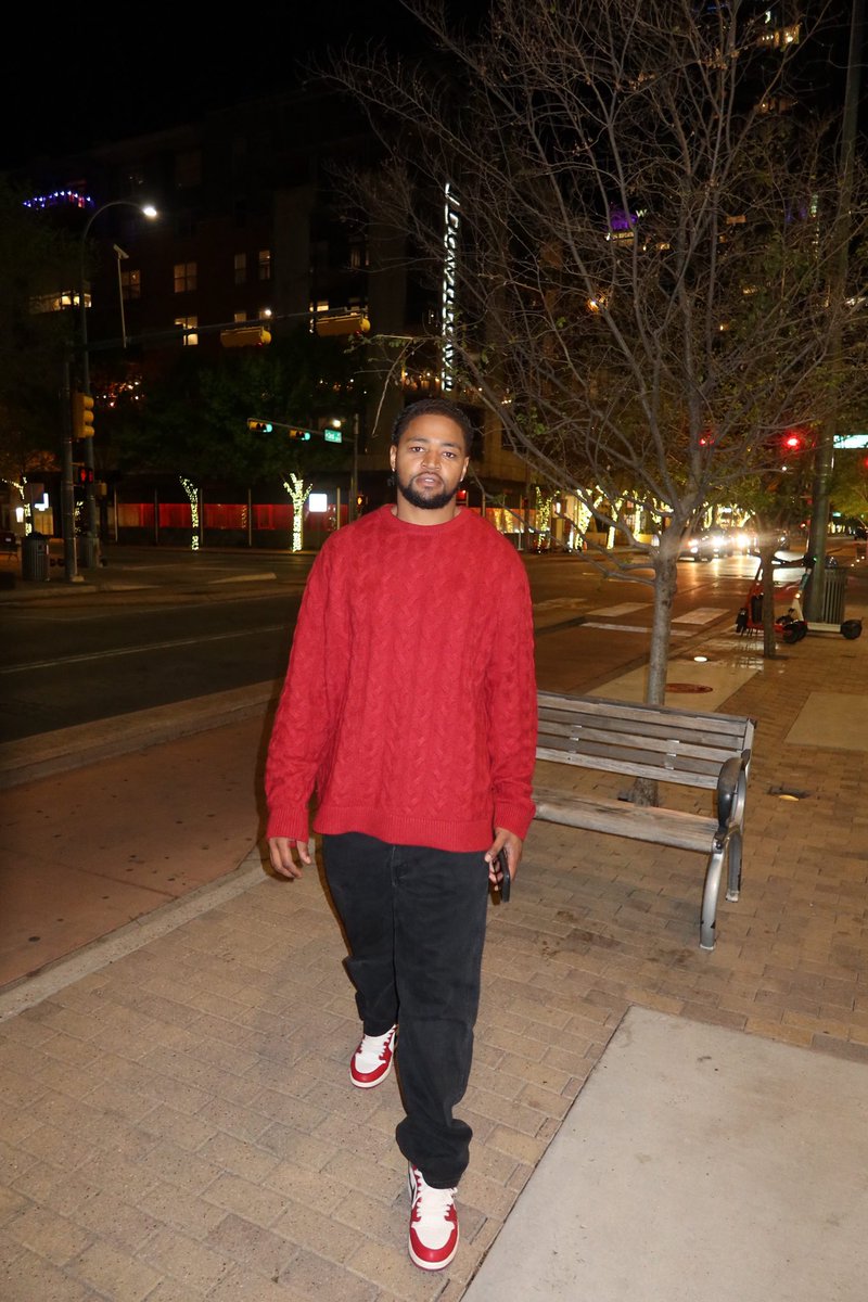 AnthonyGuyton2's tweet photo. 26🖤 https://t.co/kMmvHHUWdf