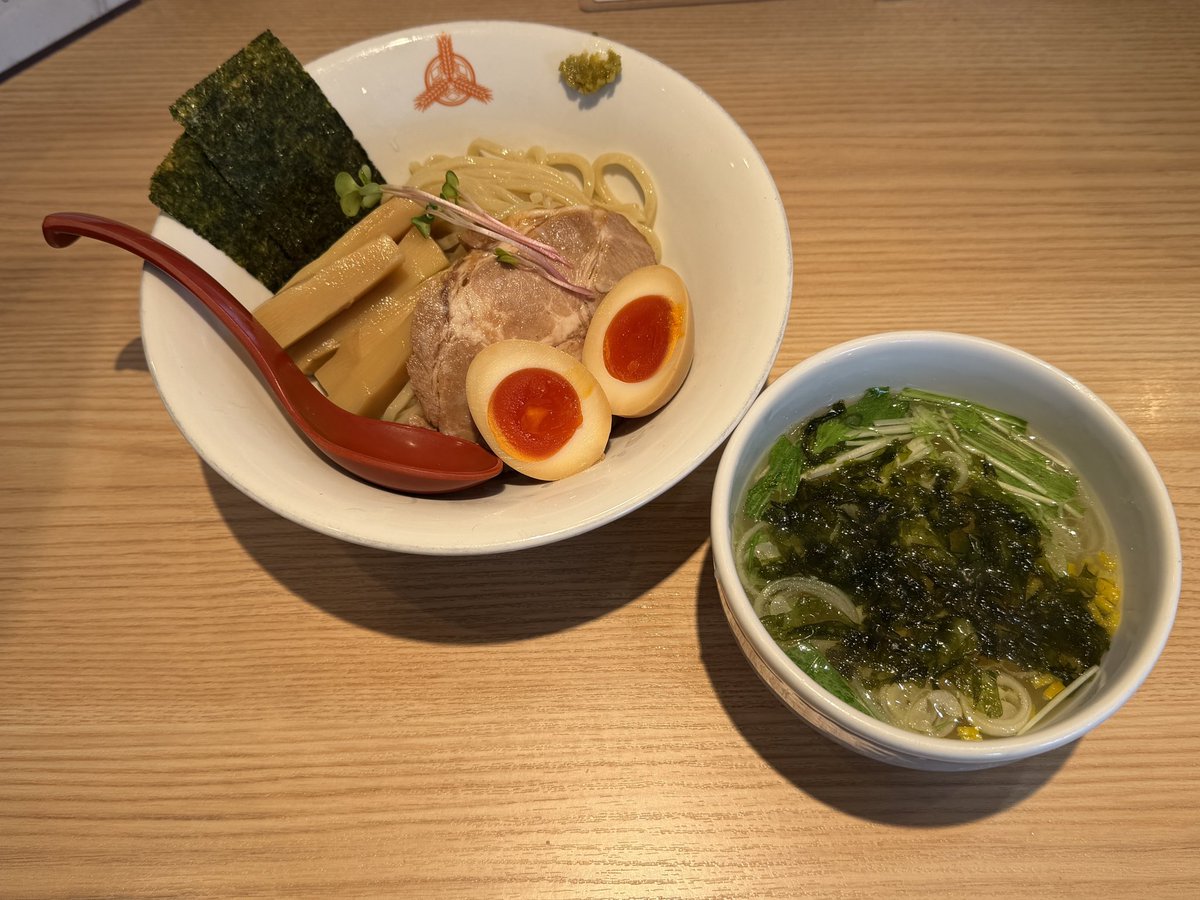 コメーダ tweet media