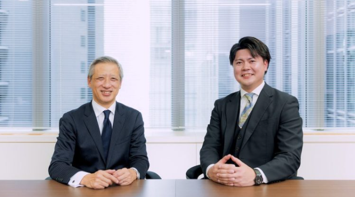 Wanngowan's tweet photo. 顔認証は、もう「便利設備」の話だけじゃない。
DXYZのFreeiDが、不動産投資の新基準として語られ始めました。
SBI新生アセットファイナンス
中村純也社長
×
DXYZ 國生直希氏の対談公開。
さらに、4/10には導入効果を語るWEBセミナーも開催。
https://t.co/H3UL5UC69v
#FreeiD #DXYZ #顔認証 https://t.co/9YFYNVWYcz