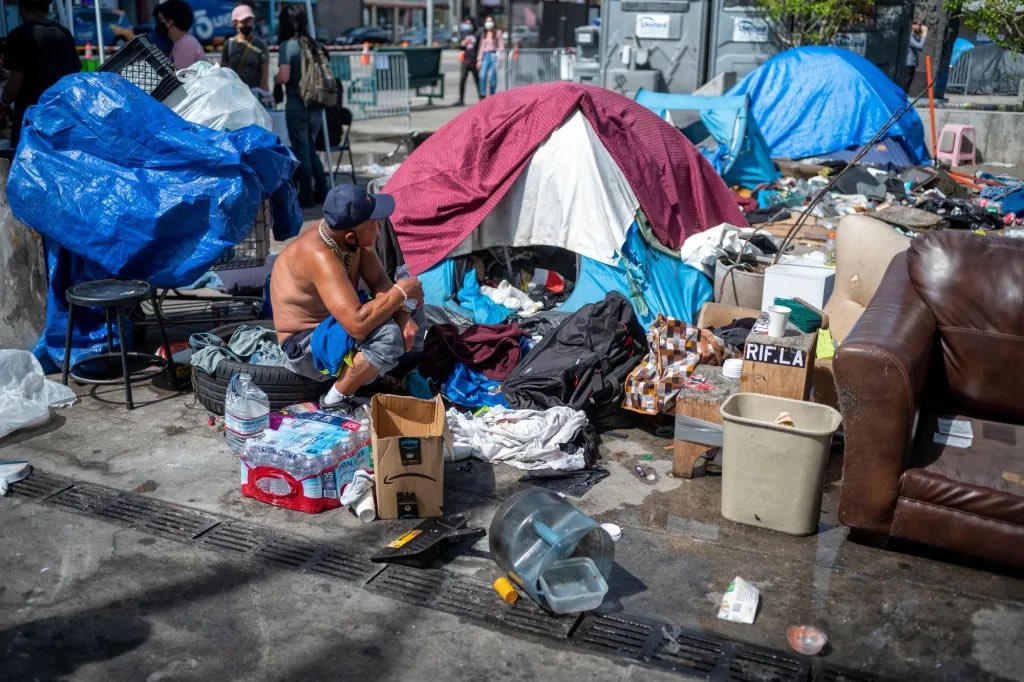 MatSmithLosAngeles tweet media