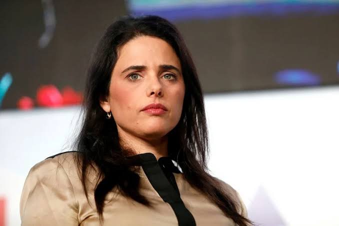 Hellothere123 tweet media