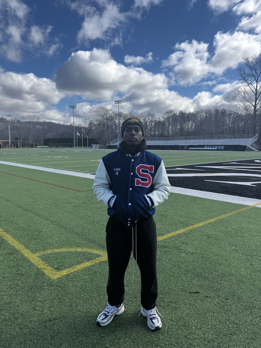 Ryan Louis ✞ tweet media