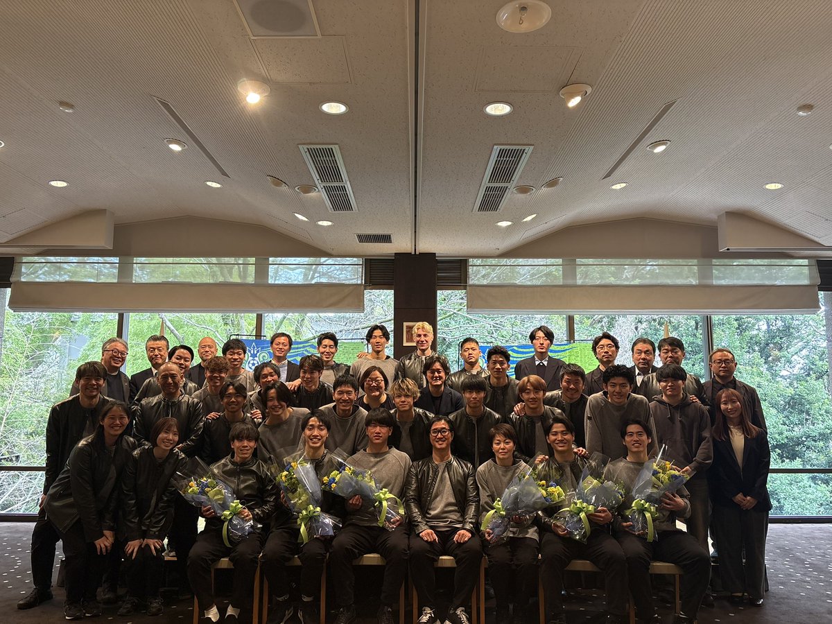 SBFC_OFFICIAL's tweet photo. 2025-26シーズン納会及びパートナー報告会を開催いたしました📢

3/23(月)午前中に、報徳二宮会館にて納会を実施しました。全選手・スタッフが自身の言葉で一年の振り返りを語り、美味しい勝つカレーをいただきました🍛
そして夕方は、えれんなごっそにて、パートナー企業の皆さまとの時間を過ごさせていただきました🤝

今シーズンも、クラブを支えていただきました、すべての皆さまに御礼申し上げます。
ありがとうございました。

#bellmare_F
#ChanceEmpowerment