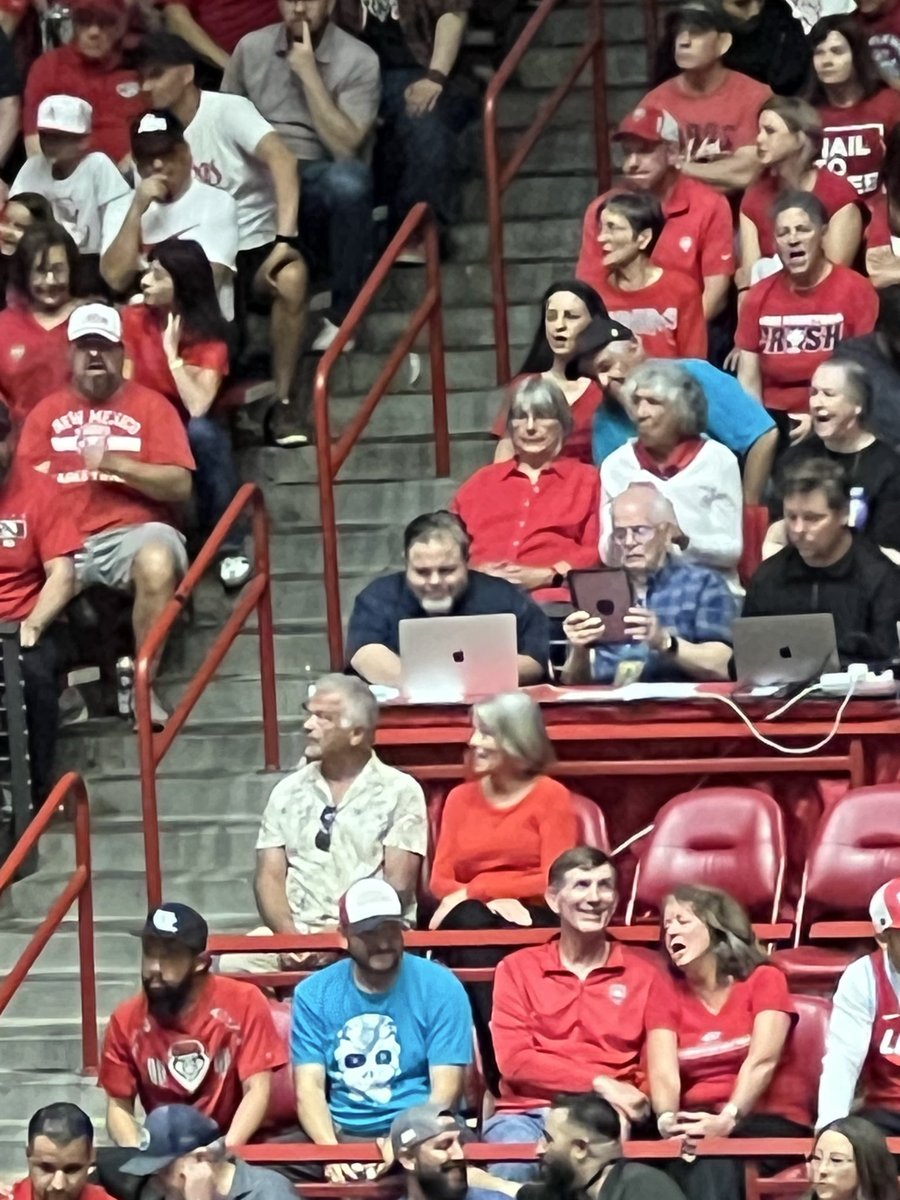 T_Squats7's tweet photo. One last @GeoffGrammer sighting of the year https://t.co/aU1W3ZxUlZ