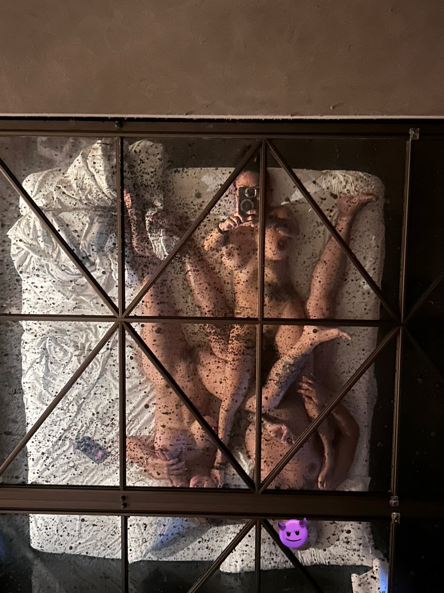 Pink & Black tweet media