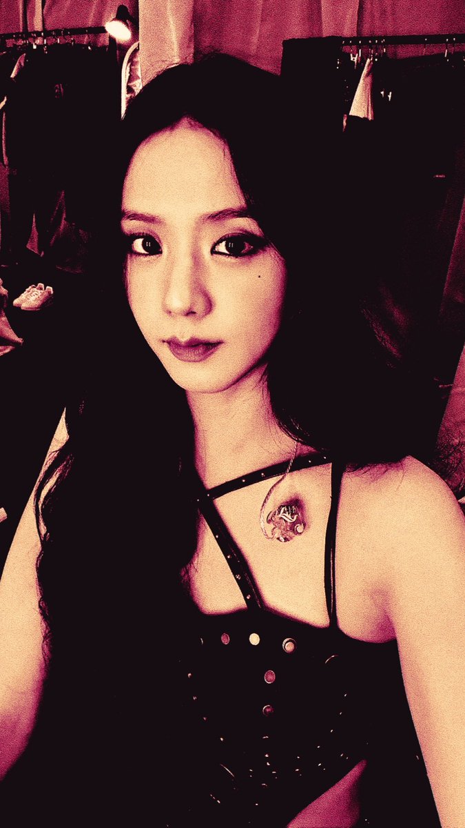 𝑽𝒊. tweet media